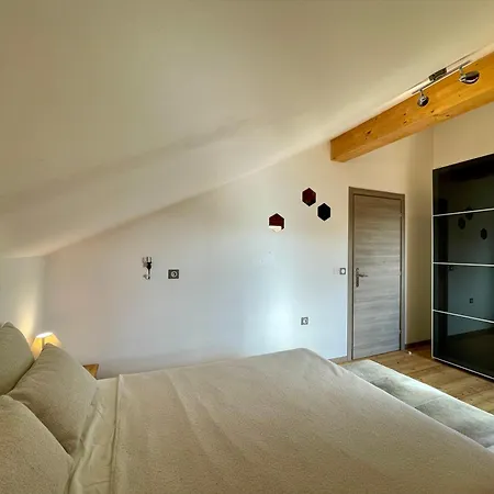 Homency - Sagarmatha Duplex 公寓