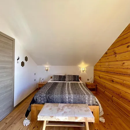 Homency - Sagarmatha Duplex Apartment *